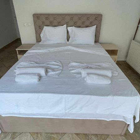 Hotel Montenegro Struga Exterior photo